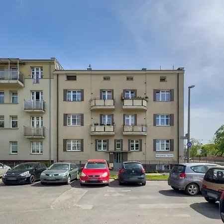 Konarskiego Blisko Jeziora Maltanskiego By Renters * Poznań