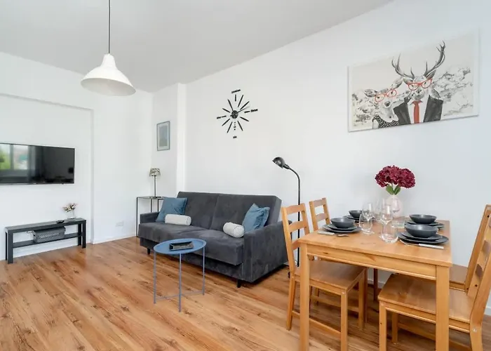 Konarskiego Blisko Jeziora Maltanskiego By Renters Διαμέρισμα