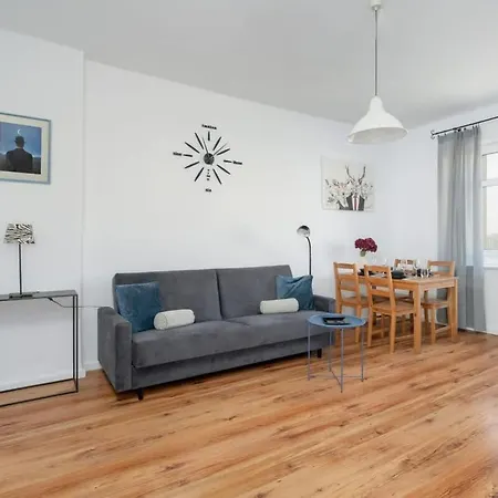 Appartamento Konarskiego Blisko Jeziora Maltanskiego By Renters