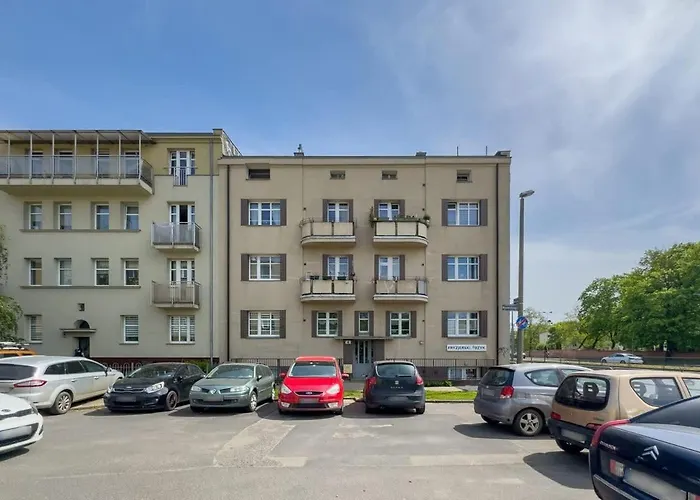 Konarskiego Blisko Jeziora Maltanskiego By Renters * Poznan