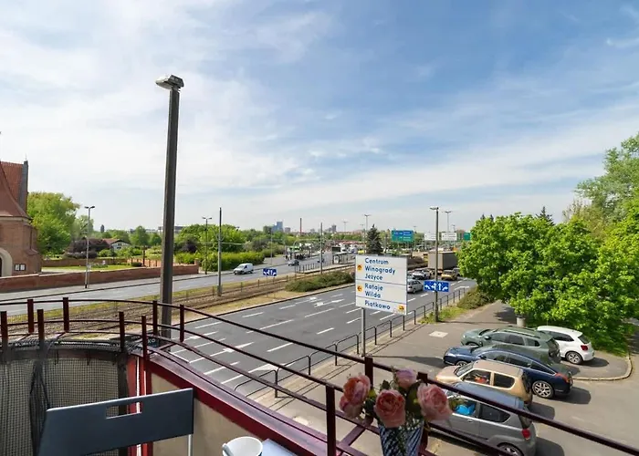 Konarskiego Blisko Jeziora Maltanskiego By Renters * Poznan